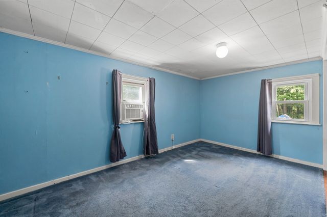 2 Border Rd, Natick, MA 01760