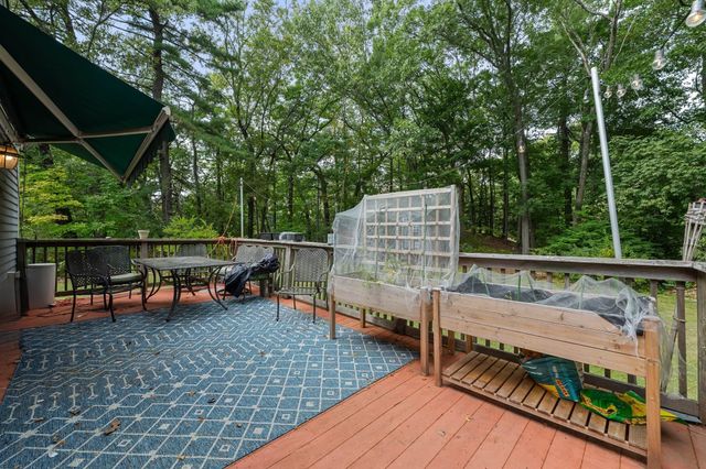 2 Border Rd, Natick, MA 01760