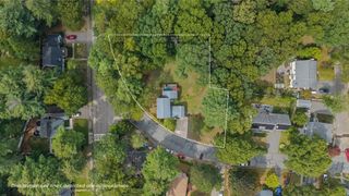 2 Border Rd, Natick, MA 01760