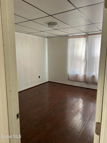 1908 4th Avenue 1S, Watervliet, NY 12189