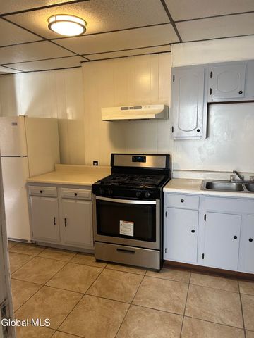 1908 4th Avenue 1S, Watervliet, NY 12189
