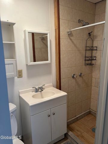 1908 4th Avenue 1S, Watervliet, NY 12189