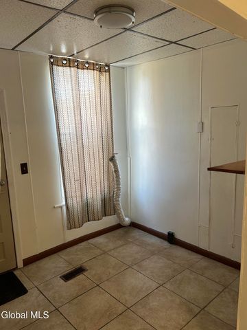 1908 4th Avenue 1S, Watervliet, NY 12189