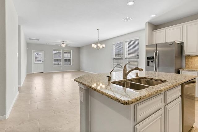 14019 S Wind Cave Court, Conroe, TX 77384