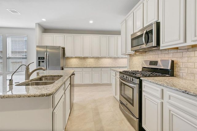 14019 S Wind Cave Court, Conroe, TX 77384