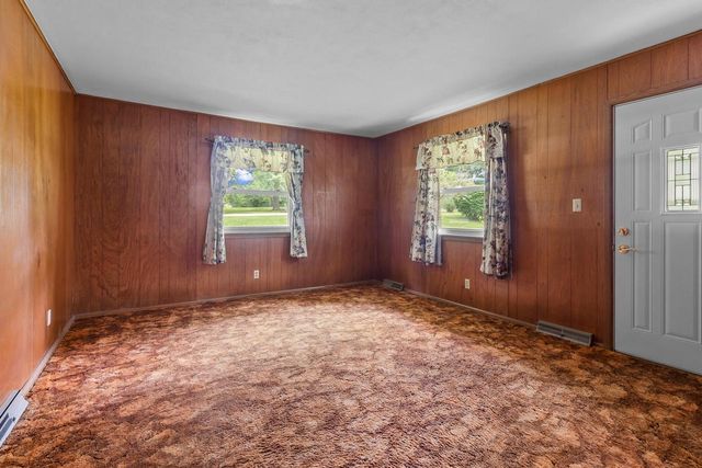 N7694 Rendell DRIVE, Elkhorn, WI 53121