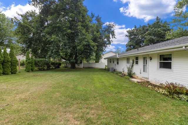 N7694 Rendell DRIVE, Elkhorn, WI 53121