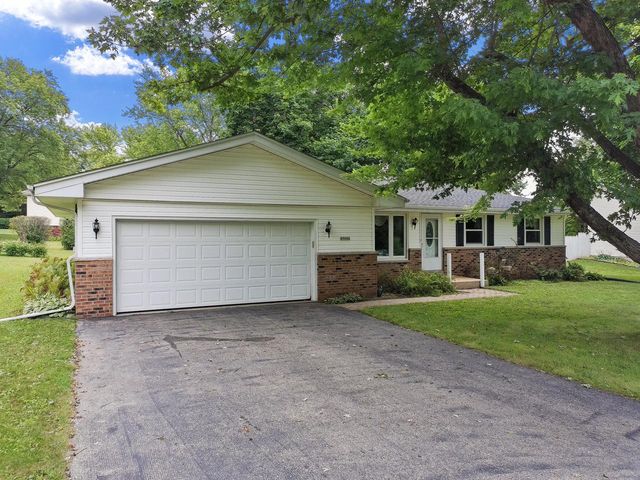 N7694 Rendell DRIVE, Elkhorn, WI 53121