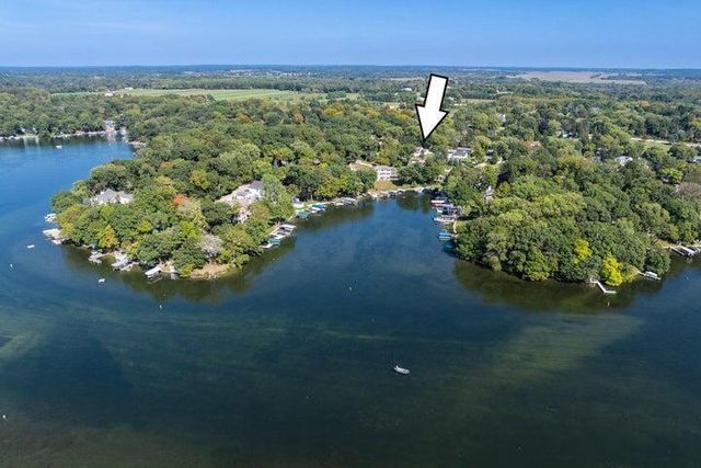N7694 Rendell DRIVE, Elkhorn, WI 53121
