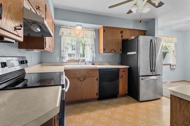 N7694 Rendell DRIVE, Elkhorn, WI 53121