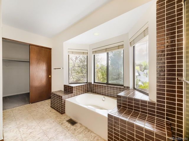 17738 E Crestridge Pl, Centennial, CO 80015
