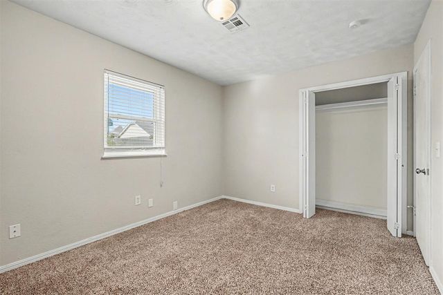 1104 NE 5th Street, Moore, OK 73160