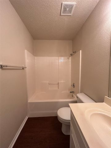 7917 Rattlers Court, Arlington, TX 76002