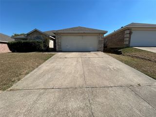 7917 Rattlers Court, Arlington, TX 76002