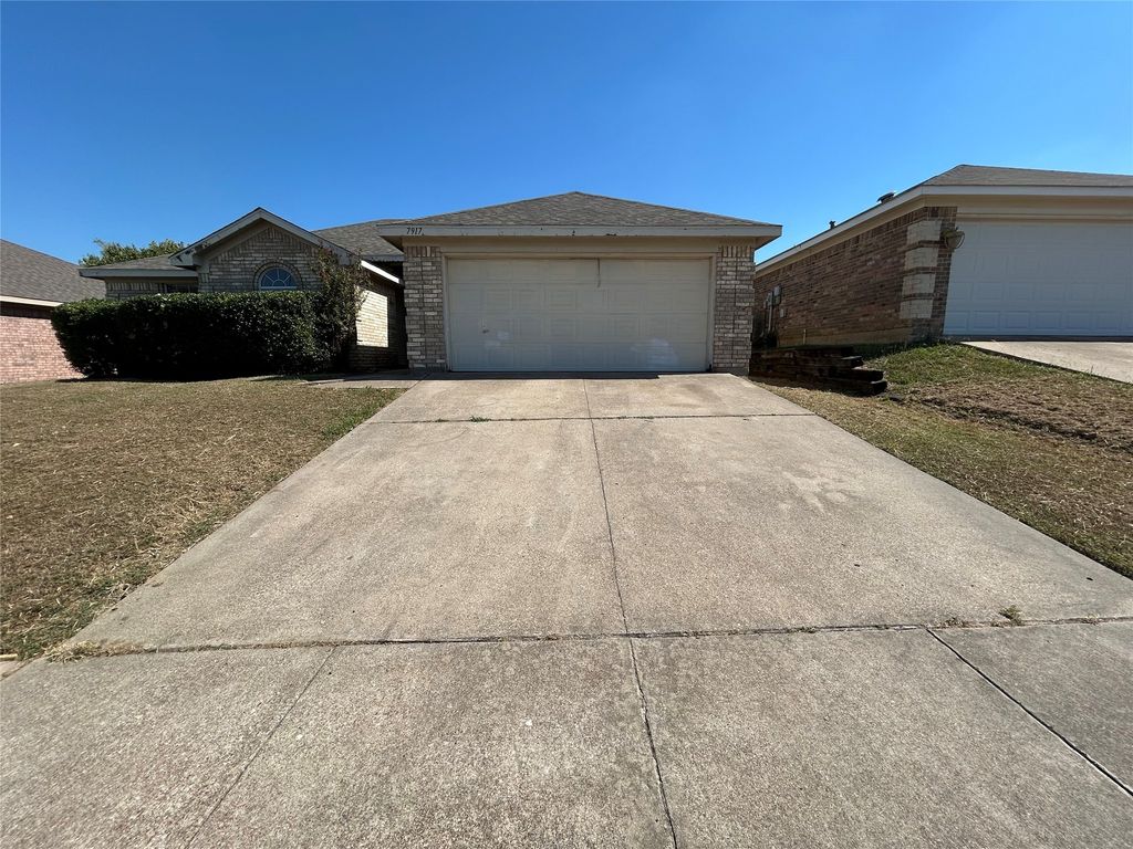 7917 Rattlers Court, Arlington, TX 76002
