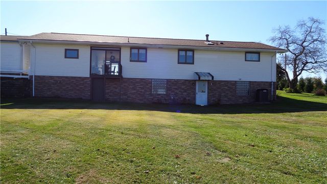 111 Nittany Lane, Jefferson Twp, PA 16023