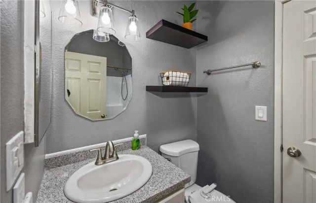 1721 E Colton 115, Redlands, CA 92374