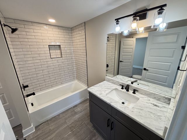 1529 21st Ave, N, Nashville, TN 37208