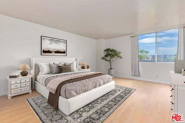 100 S Doheny Drive 313, Los Angeles, CA 90048
