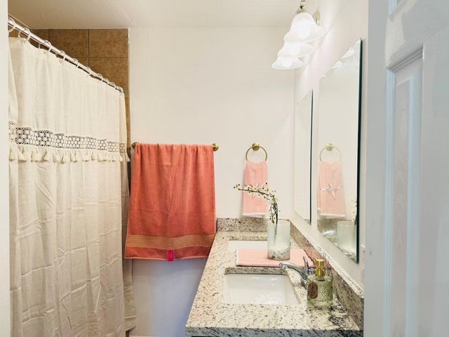 11206 Beverley Park Street, Sugar Land, TX 77498