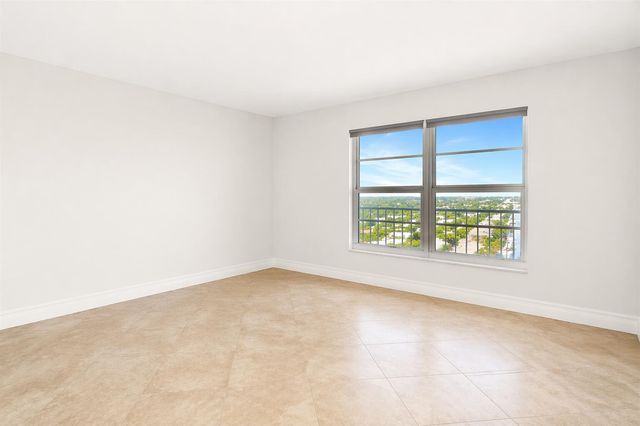 1021 Hillsboro Mile 1108, Hillsboro Beach, FL 33062