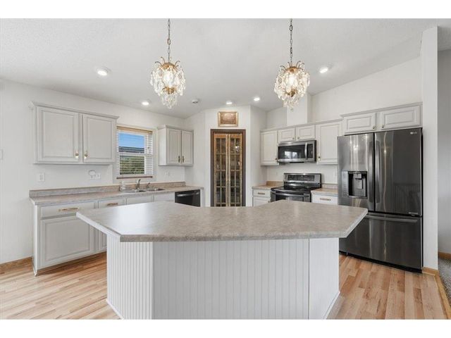 1253 Pheasant Run, New Richmond, WI 54017