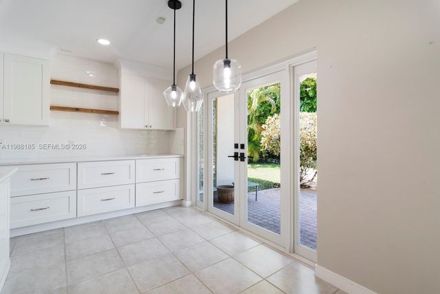 2011 NE 211th St 0, Miami, FL 33179