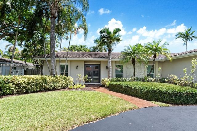 2011 NE 211th St 0, Miami, FL 33179