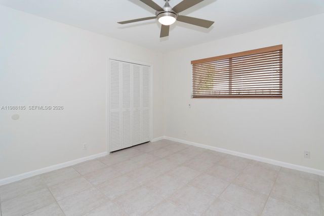 2011 NE 211th St 0, Miami, FL 33179