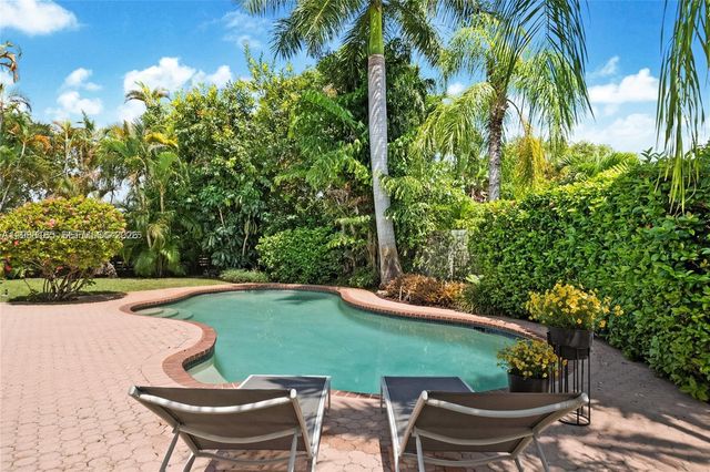 2011 NE 211th St 0, Miami, FL 33179