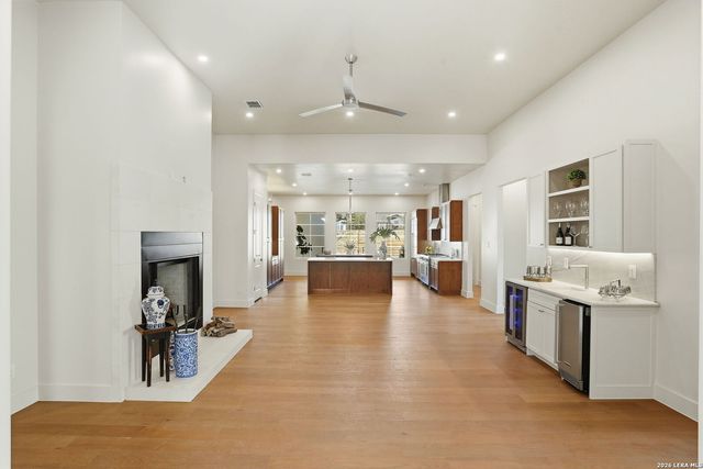 301 tuttle, Terrell Hills, TX 78209