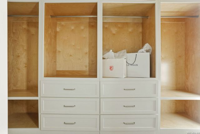 301 tuttle, Terrell Hills, TX 78209