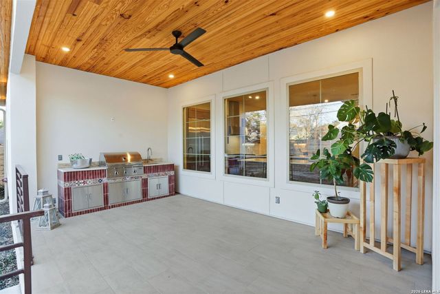 301 tuttle, Terrell Hills, TX 78209