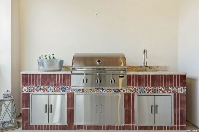 301 tuttle, Terrell Hills, TX 78209