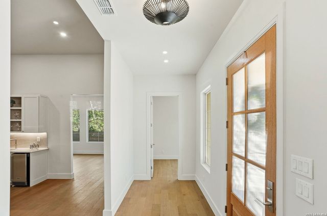 301 tuttle, Terrell Hills, TX 78209