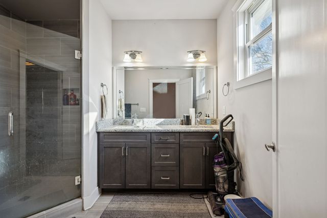 1732 Carvell Ave, Nashville, TN 37203