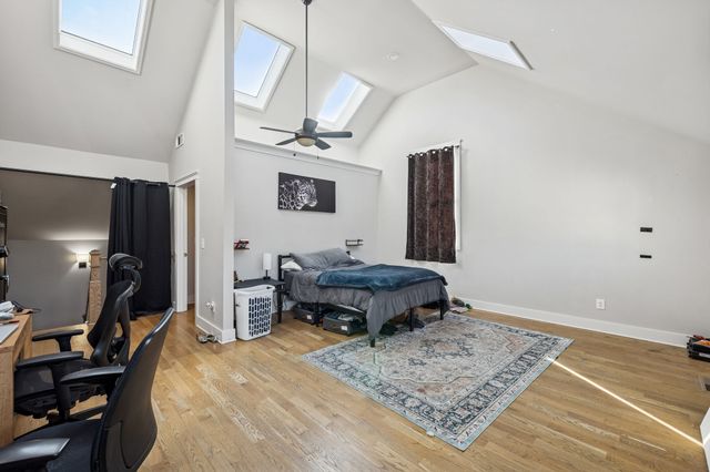 1732 Carvell Ave, Nashville, TN 37203