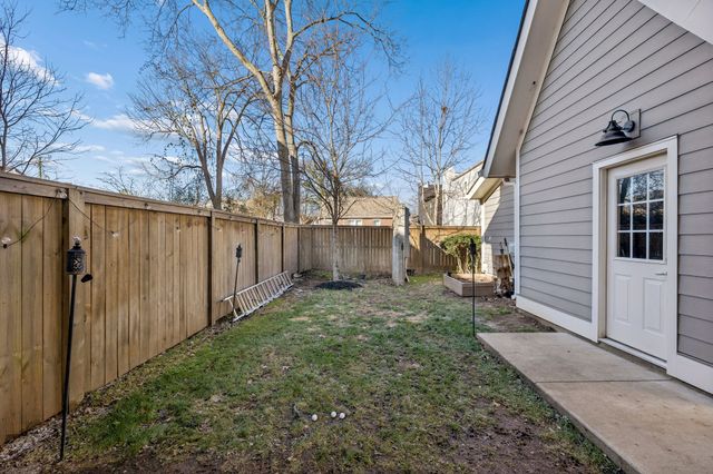 1732 Carvell Ave, Nashville, TN 37203