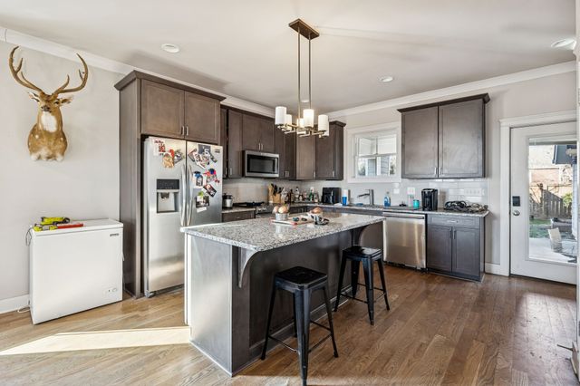 1732 Carvell Ave, Nashville, TN 37203