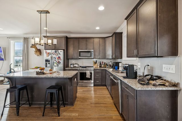 1732 Carvell Ave, Nashville, TN 37203