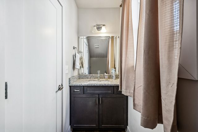 1732 Carvell Ave, Nashville, TN 37203