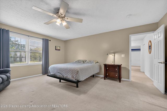 15062 Duxbury Lane, Lansing, MI 48906