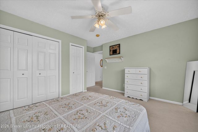 15062 Duxbury Lane, Lansing, MI 48906