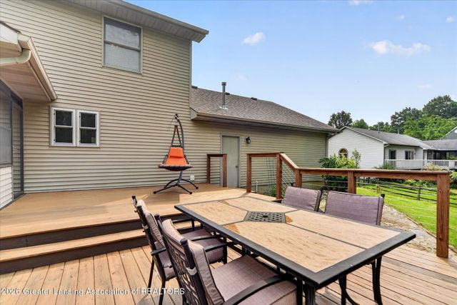 15062 Duxbury Lane, Lansing, MI 48906
