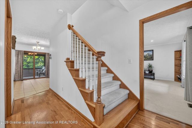 15062 Duxbury Lane, Lansing, MI 48906