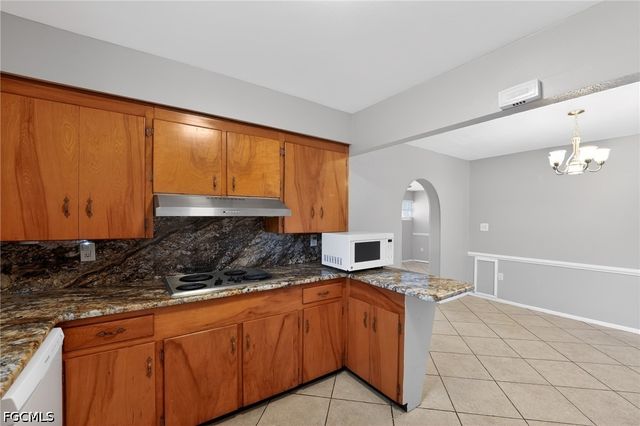 2505 Wood ST, Sarasota, FL 34237