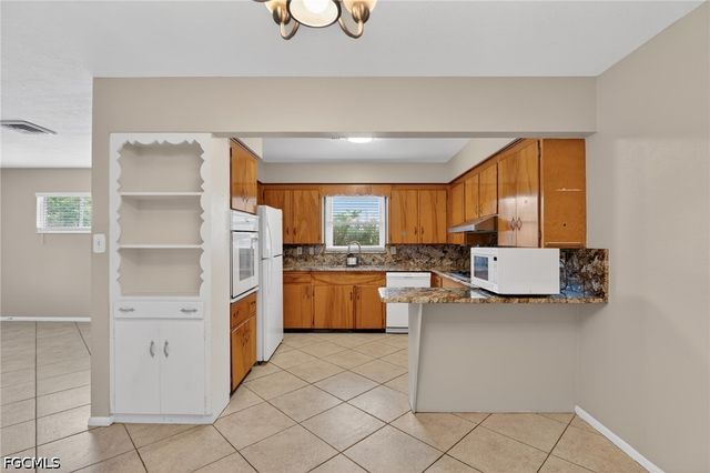 2505 Wood ST, Sarasota, FL 34237