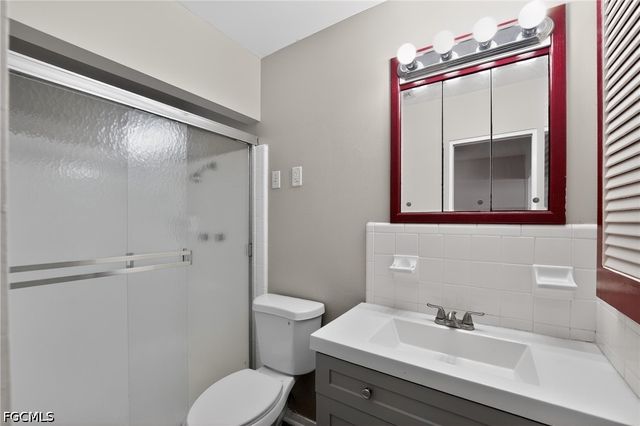 2505 Wood ST, Sarasota, FL 34237