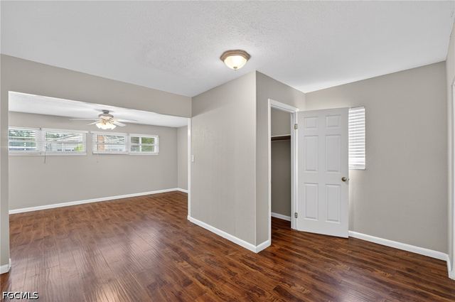 2505 Wood ST, Sarasota, FL 34237