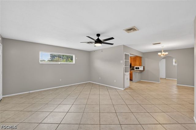 2505 Wood ST, Sarasota, FL 34237